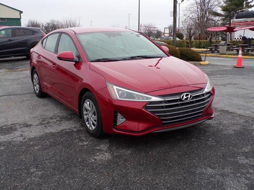 2020 Hyundai ELANTRA SE