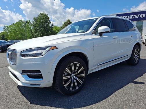 2024 Volvo XC90 B6 Plus Bright Theme 6-Seater