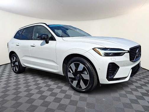 2024 Volvo XC60 Plus
