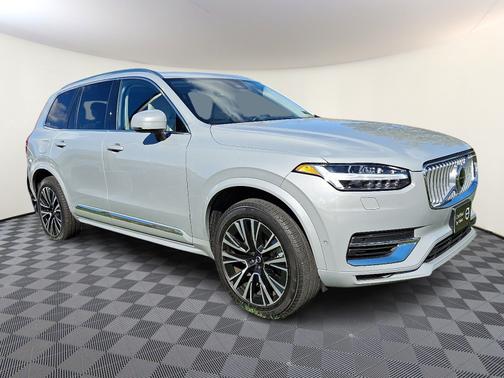 2024 Volvo XC90 Recharge Plug-In Hybrid T8 Plus Bright Theme 7-Seater