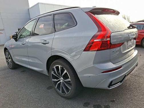2025 Volvo XC60 Plus