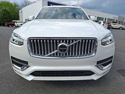 2025 Volvo XC90 Plus
