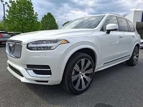 2025 Volvo XC90 Plus