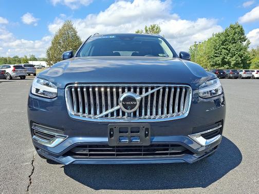 2024 Volvo XC90 B6 Ultimate Bright Theme 6-Seater