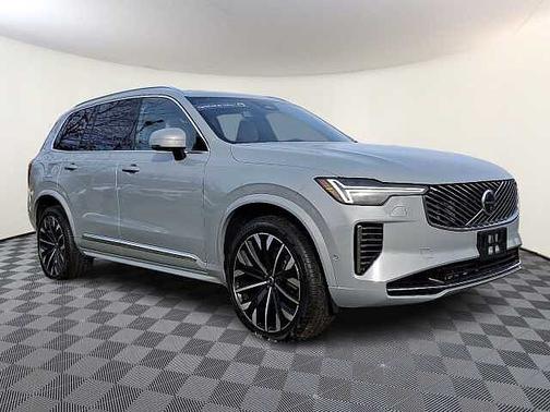 2025 Volvo XC90 Plus