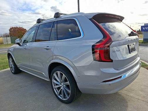 2025 Volvo XC90 Plus