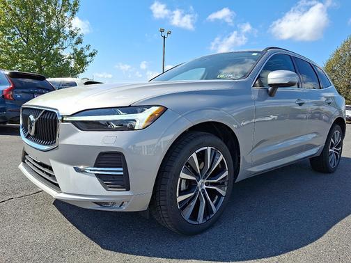 2022 Volvo XC60 B5 Momentum