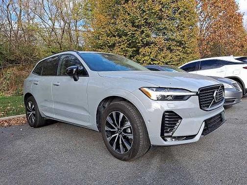 2025 Volvo XC60 Plus