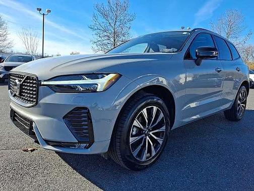 2025 Volvo XC60 Plus