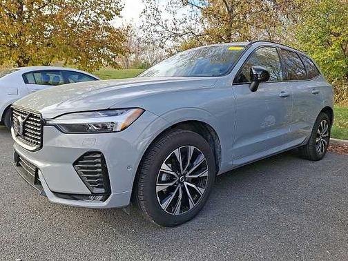 2025 Volvo XC60 Plus