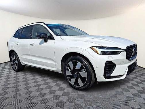 2024 Volvo XC60 Plus