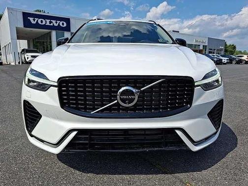 2024 Volvo XC60 Plus