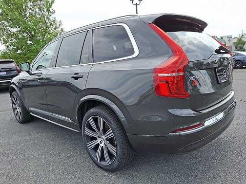 Platinum Grey 2024 Volvo XC90 Plus