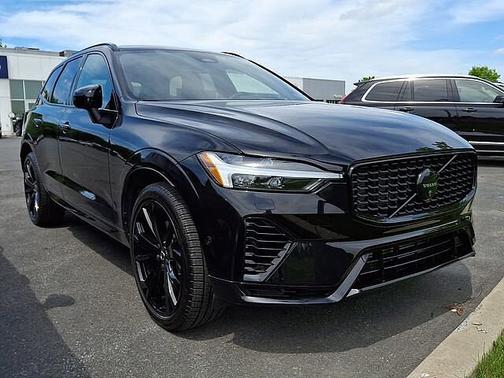 Onyx Black 2024 Volvo XC60