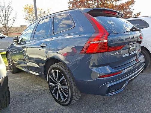 2025 Volvo XC60 Plus