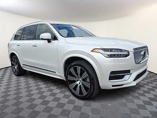 2025 Volvo XC90 Plus