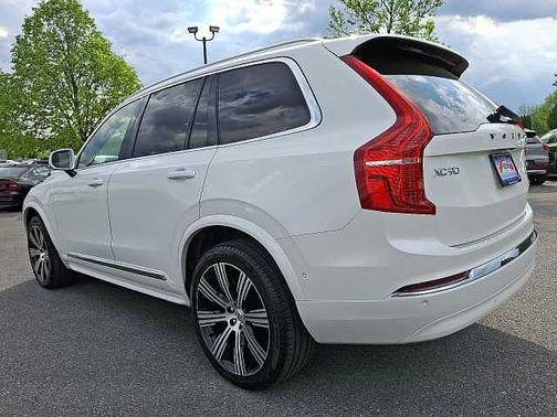 2025 Volvo XC90 Plus