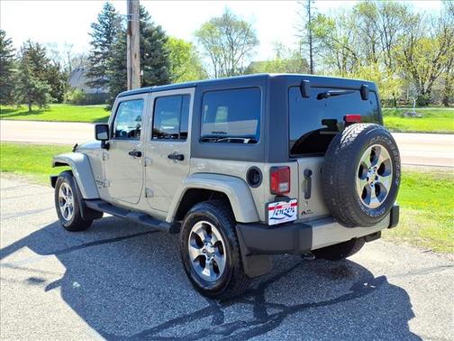 Gobi 2018 Jeep Wrangler JK Unlimited Sahara