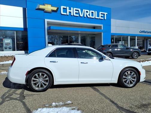 2019 Chrysler 300 Limited