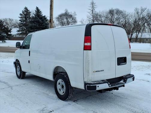 2025 Chevrolet Express 3500 3500