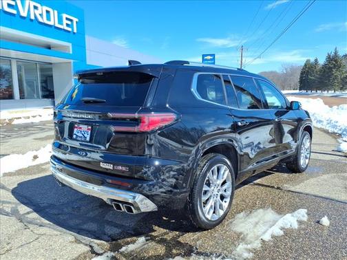 2024 GMC Acadia Denali