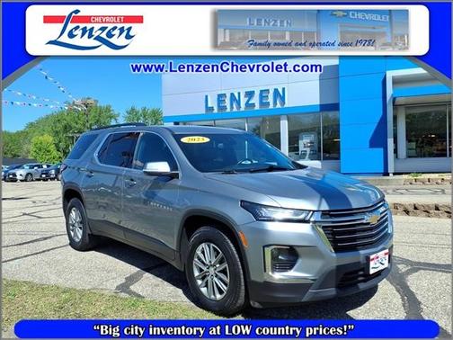 Sterling Gray Metallic 2023 Chevrolet Traverse LT Leather