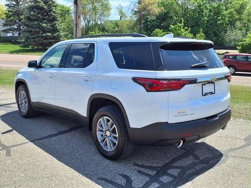 2022 Chevrolet Traverse LT Cloth