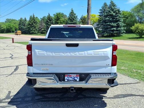 Summit White 2025 Chevrolet Silverado 1500 LT