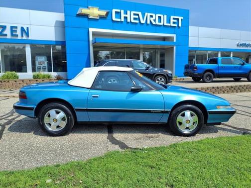 1990 Buick Reatta Base