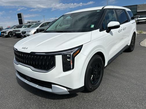 Snow White Pearl 2026 Kia Carnival LXS