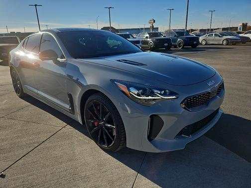 2023 Kia Stinger GT2