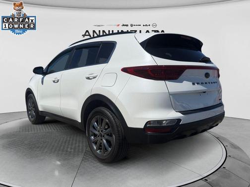 Snow White Pearl 2022 Kia Sportage S
