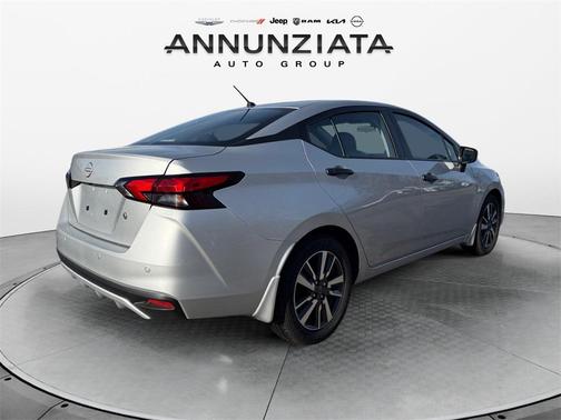 2025 Nissan Versa 1.6 S