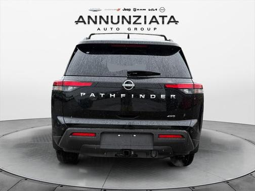 2025 Nissan Pathfinder SV 4WD