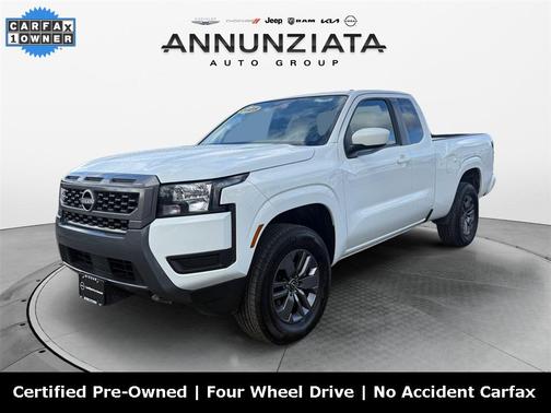 2025 Nissan Frontier SV