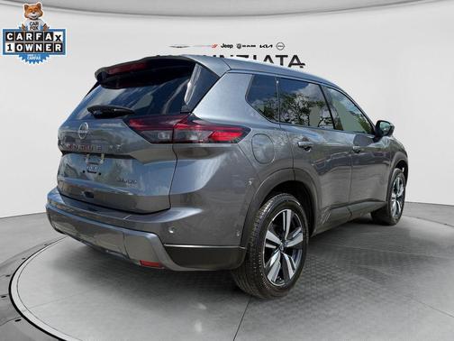 Gun Metallic 2026 Nissan Rogue SL