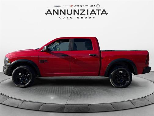 2024 RAM 1500 Classic Warlock Crew Cab 4x4 5'7' Box