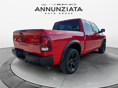 2024 RAM 1500 Classic Warlock Crew Cab 4x4 5'7' Box