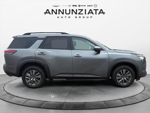 2025 Nissan Pathfinder SV 4WD