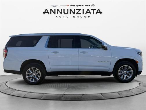 2023 Chevrolet Suburban Premier