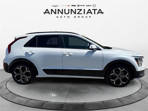 2023 Kia Niro Touring