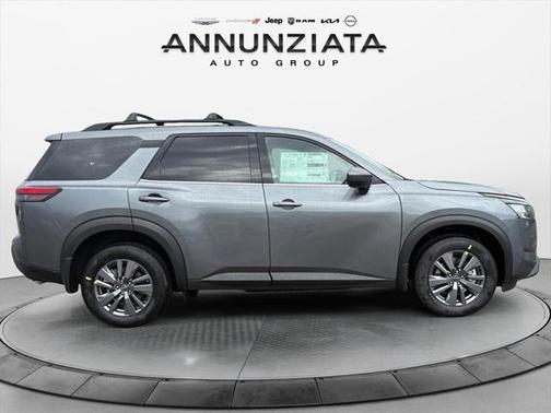 2025 Nissan Pathfinder SV 4WD