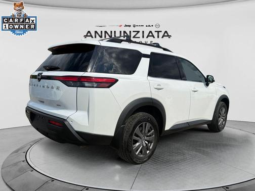 Everest White Pearl Tricoat 2025 Nissan Pathfinder SV 4WD