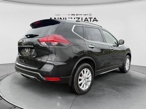 Magnetic Black Pearl 2020 Nissan Rogue SV