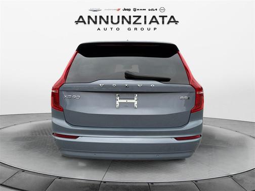 2023 Volvo XC90 B5 Core