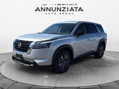 2025 Nissan Pathfinder S