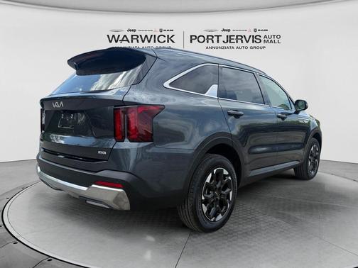 Gravity Grey 2024 Kia Sorento S
