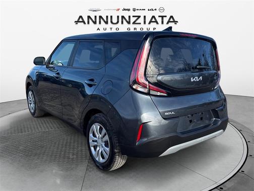 2023 Kia Soul LX