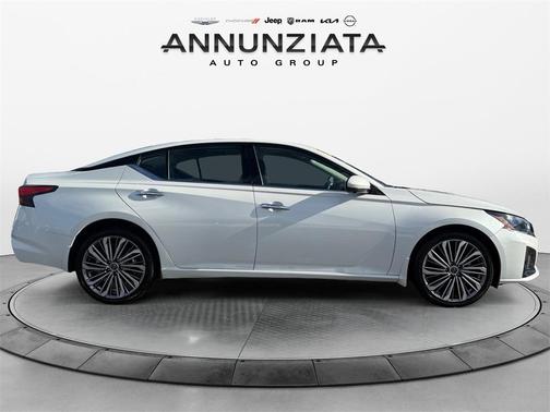 2024 Nissan Altima 2.5 SL