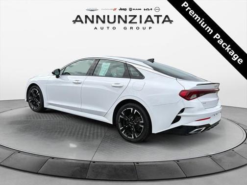 2023 Kia K5 GT-Line